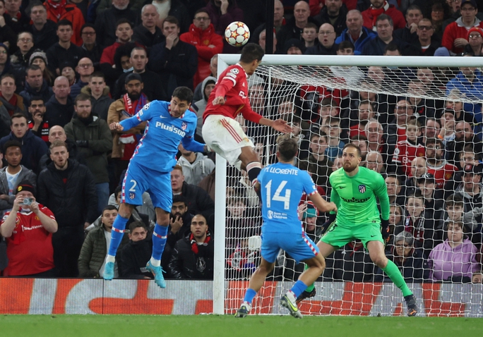 Thua sốc ở Old Trafford, Man United bị loại ở Champions League - Ảnh 7.