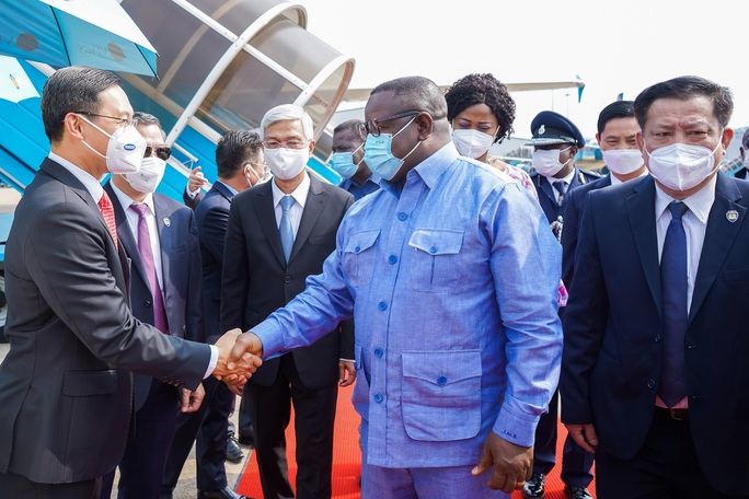 Tổng thống Sierra Leone và phu nhân đến thăm TP HCM - Ảnh 5.