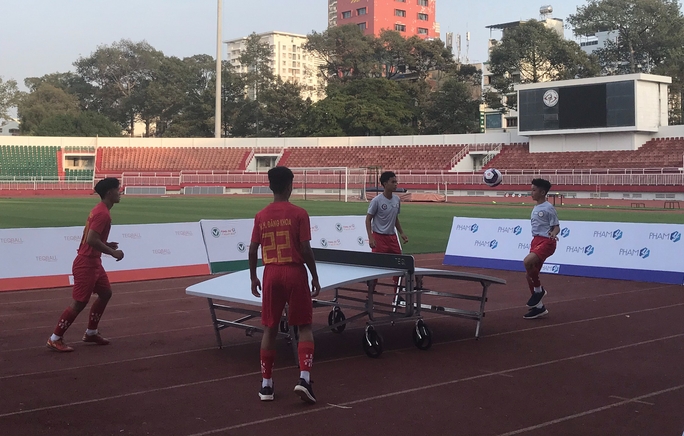 Liên đoàn Bóng đá TP HCM ký kết hợp tác phát triển môn Teqball - Ảnh 4.