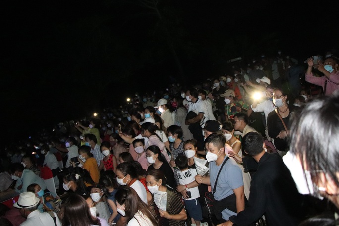 Hàng ngàn người đổ về thưởng thức Đêm Mỹ Sơn huyền thoại - Ảnh 25.