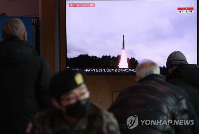 Triều Tiên phủ bóng triển vọng hồi sinh đàm phán hạt nhân bằng ICBM - Ảnh 1.