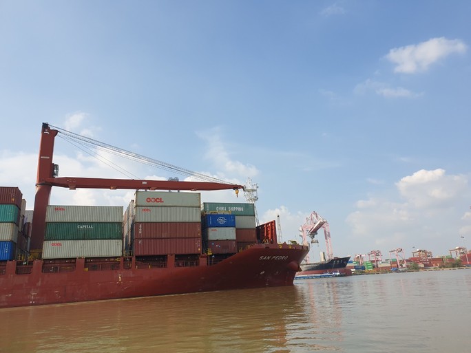 TP HCM bắt đầu thu phí cảng biển từ 1-4-2022 - Ảnh 1.