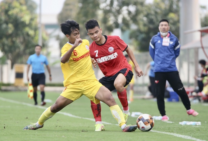 Thắng Hoàng Anh Gia Lai, PVF Hưng Yên vào tứ kết Giải U19 quốc gia - Ảnh 1.
