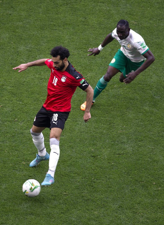 Mo Salah lại thua Sadio Mane, Ai Cập trao vé  World Cup cho Senegal - Ảnh 2.