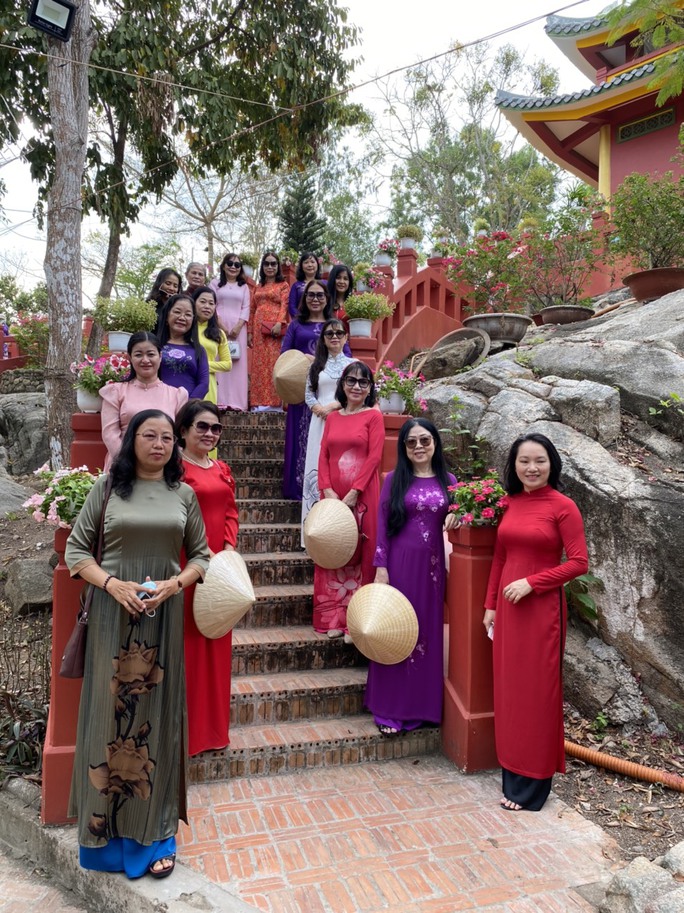 Hội Phụ nữ TP Châu Đốc được miễn phí vé vào Cáp treo Núi Sam dịp 8-3 - Ảnh 10.