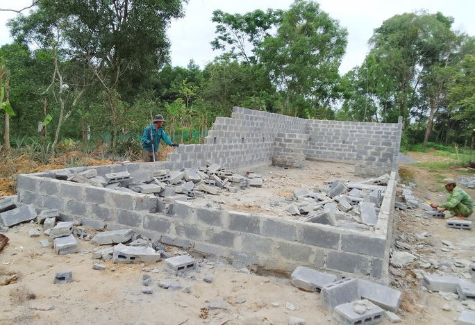 Quảng Bình: 1 huyện có 78 nhà tạm mọc lên chờ đền bù dự án đường cao tốc Bắc - Nam - Ảnh 2.