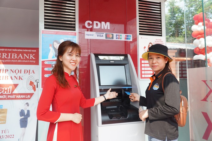 Agribank Phú Quốc khai trương thêm máy gửi, rút tiền tự động tại Gành Dầu - Ảnh 2.