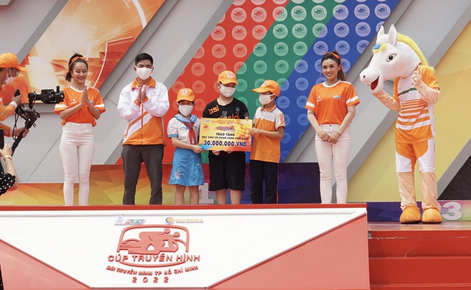 Nhất chặng tại quê Bác, Tuấn Kiệt thu hẹp điểm Áo xanh - Ảnh 5.