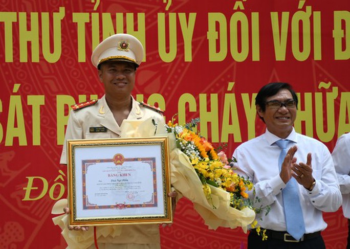 Cảnh sát cứu sống 4 người đuối nước được Chủ tịch nước tặng thưởng Huân chương Dũng cảm - Ảnh 1.