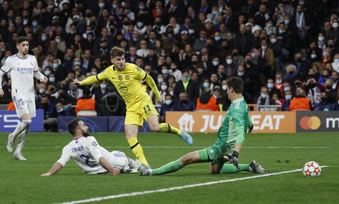 Thua nghẹt thở Chelsea sân nhà, Real Madrid vào bán kết Champions League - Ảnh 5.