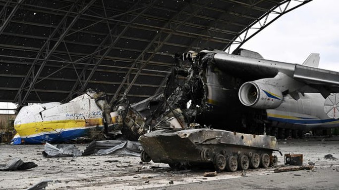 Vận tải cơ AN-225 Mriya - “biểu tượng” của Ukraine khó bay trở lại - Ảnh 1.