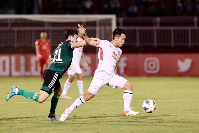 Jeonbuk Hyundai thắng nhọc HAGL - Ảnh 1. Jeonbuk Hyundai thắng nhọc HAGL - Ảnh 1.