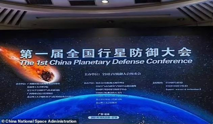 Trung Quốc phóng tàu vũ trụ vào tiểu hành tinh có thể va chạm Trái Đất - Ảnh 1.