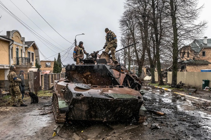 Ukraine tố Nga tập trung hỏa lực chuẩn bị đánh lớn ở miền Đông - Ảnh 2.
