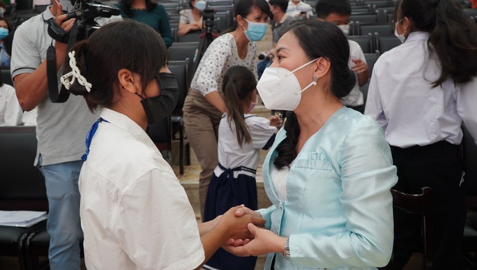 Học bổng hỗ trợ học sinh, sinh viên dân tộc thiểu số đến với Đồng Tháp - Ảnh 4.