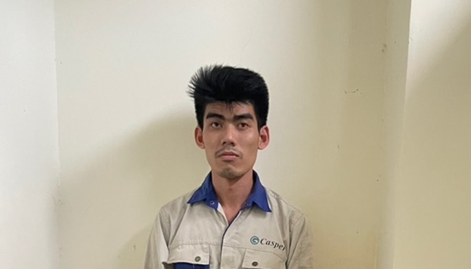 Đối tượng giả danh công an đi bắt ma túy rồi sàm sỡ bé gái mới 13 tuổi - Ảnh 1.