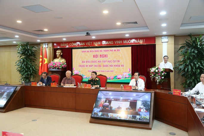 Tiếp xúc cử tri, Tổng Bí thư Nguyễn Phú Trọng nói về vấn đề đất đai, phòng chống tham nhũng - Ảnh 5.