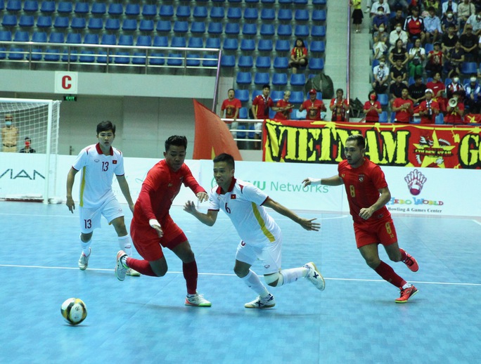 Tuyển Futsal Việt Nam tiếp tục vượt qua Thái Lan - Ảnh 2.