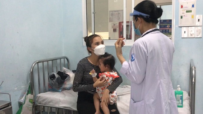 Đừng chủ quan với bệnh tay chân miệng - Ảnh 1. Đừng chủ quan với bệnh tay chân miệng - Ảnh 1.