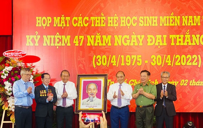 Họp mặt các thế hệ Trường Học sinh miền Nam - Ảnh 1. Họp mặt các thế hệ Trường Học sinh miền Nam - Ảnh 1.