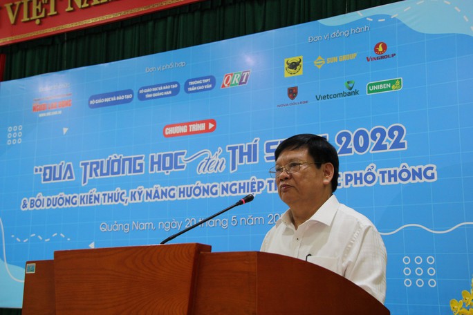 hinh-tap-huan-huong-nghiep-13-1653037767111316435143.jpg
