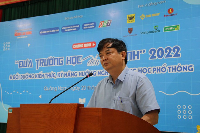 hinh-tap-huan-huong-nghiep-2-1653037560961909497828.jpg