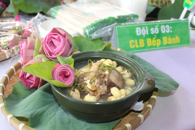 Kỷ lục Việt Nam với 200 món ăn được chế biến từ sen ở Đồng Tháp - Ảnh 10.