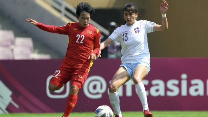 Cầu thủ nữ Việt Nam lần đầu nhận tiền lót tay - Ảnh 2.