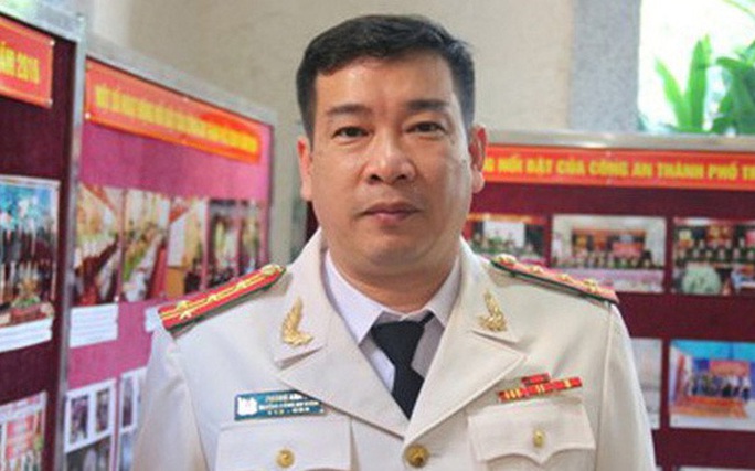 Nguyên trưởng Công an quận Tây Hồ Phùng Anh Lê bị truy tố tội nhận hối lộ - Ảnh 1.