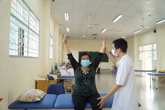 Loạn quảng cáo liệu pháp điều trị hậu Covid-19 - Ảnh 1.