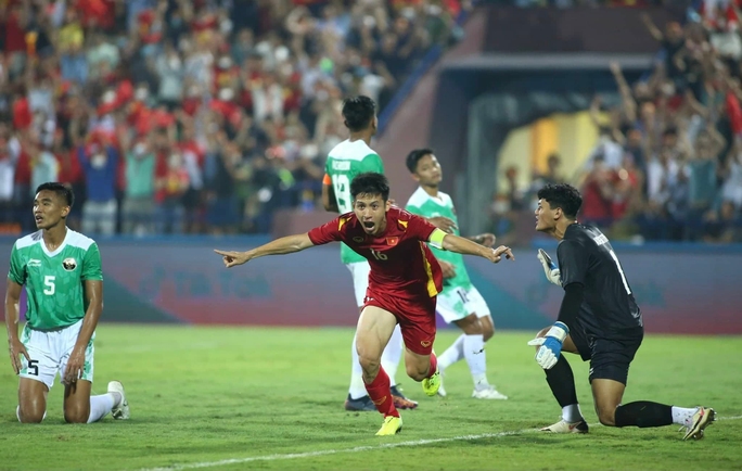 Bóng đá nam SEA Games 31: U23 Việt Nam mở màn mãn nhãn - Ảnh 1.