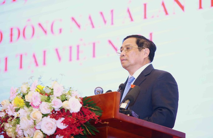 Thủ tướng Phạm Minh Chính gửi lời cảm ơn HLV Park Hang-seo và HLV Mai Đức Chung - Ảnh 1.