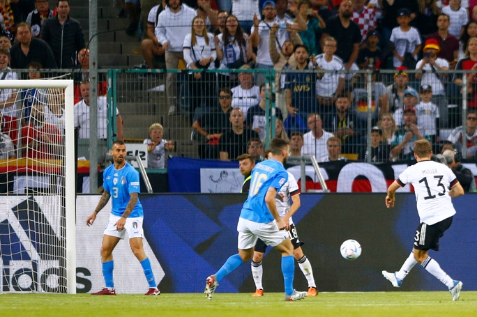 Đại chiến 7 bàn, Đức vùi dập nhà vô địch châu Âu - Ảnh 4.