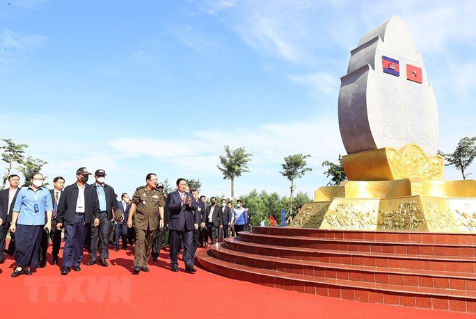 Kỷ niệm 45 năm Con đường tiến tới đánh đổ chế độ diệt chủng Pol Pot của Thủ tướng Hun Sen - Ảnh 9. Kỷ niệm 45 năm Con đường tiến tới đánh đổ chế độ diệt chủng Pol Pot của Thủ tướng Hun Sen - Ảnh 9.