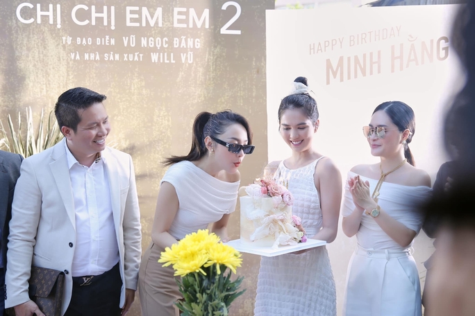 Sau tiệc cưới, Minh Hằng đóng phim cùng Ngọc Trinh - Ảnh 8.