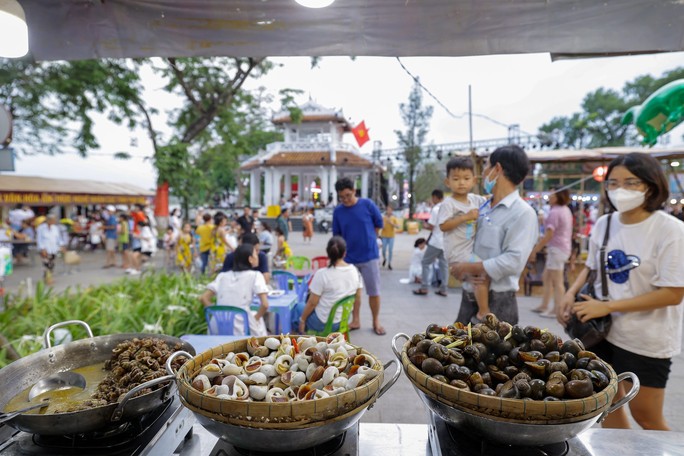 Ăn đã đời tại lễ hội ẩm thực Festival Huế 2022 - Ảnh 6.