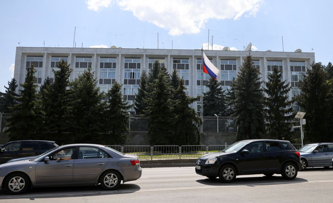 Bị Bulgaria trục xuất 70 nhân viên ngoại giao, Nga cảnh báo đáp trả “tương xứng” - Ảnh 1.