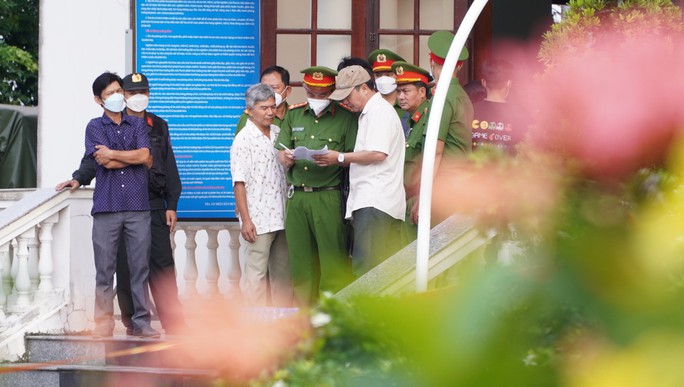 An ninh thắt chặt tại phiên xét xử vụ Tịnh thất Bồng Lai - Ảnh 3.