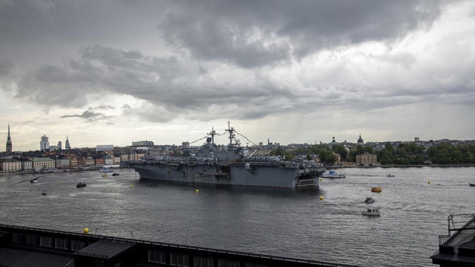NATO tập trận rầm rộ trên biển Baltic, ủng hộ Phần Lan, Thụy Điển - Ảnh 3.