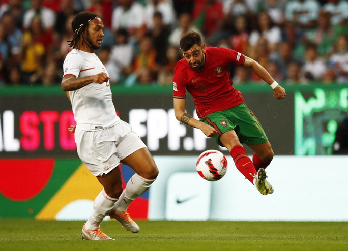 Ronaldo tỏa sáng, Bồ Đào Nha thắng áp đảo Thụy Sĩ tại Nations League - Ảnh 1.
