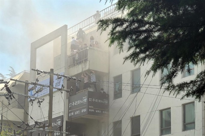  Văn phòng luật sư bị phóng hỏa, 7 người trong phòng cùng chịu chết - Ảnh 2.