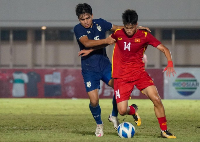 U19 Việt Nam loại Indonesia nhờ trận hoà U19 Thái Lan - Ảnh 1.