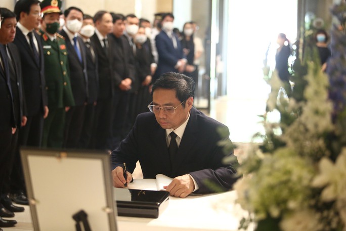 Toàn văn lời Thủ tướng Phạm Minh Chính ghi sổ tang tưởng niệm cố Thủ tướng Abe Shinzo