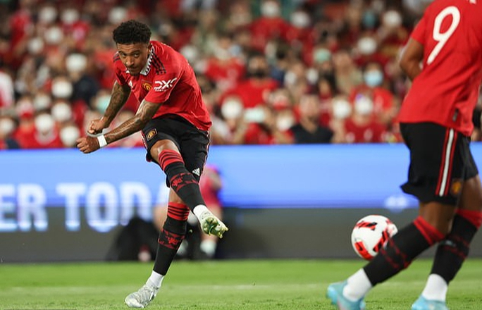 Vùi dập Liverpool 4 bàn, Man United gây địa chấn Bangkok - Ảnh 2.