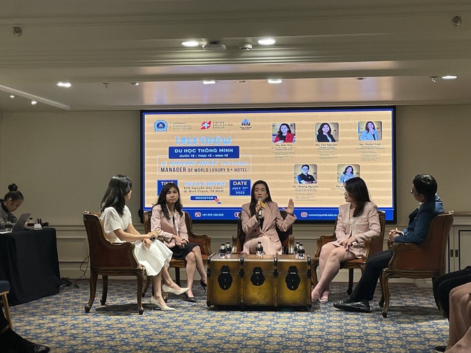 Cơ hội để trở thành nhà quản lý khách sạn 4-5 sao quốc tế - Ảnh 1.