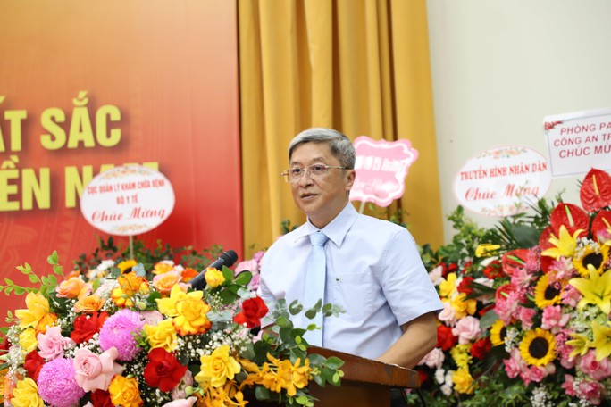 Tôn vinh nhân viên y tế Nam tiến chống dịch Covid-19 - Ảnh 3. Tôn vinh nhân viên y tế Nam tiến chống dịch Covid-19 - Ảnh 3.