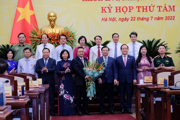 Ông Trần Sỹ Thanh được bầu làm Chủ tịch Hà Nội với số phiếu tuyệt đối 100% - Ảnh 2.