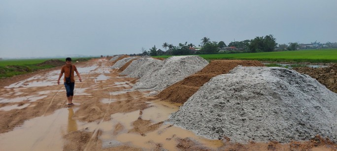 Thi công khu tái định cư kém chất lượng, đơn vị quản lý dự án cùng nhà thầu bị xử phạt - Ảnh 2. Thi công khu tái định cư kém chất lượng, đơn vị quản lý dự án cùng nhà thầu bị xử phạt - Ảnh 2.