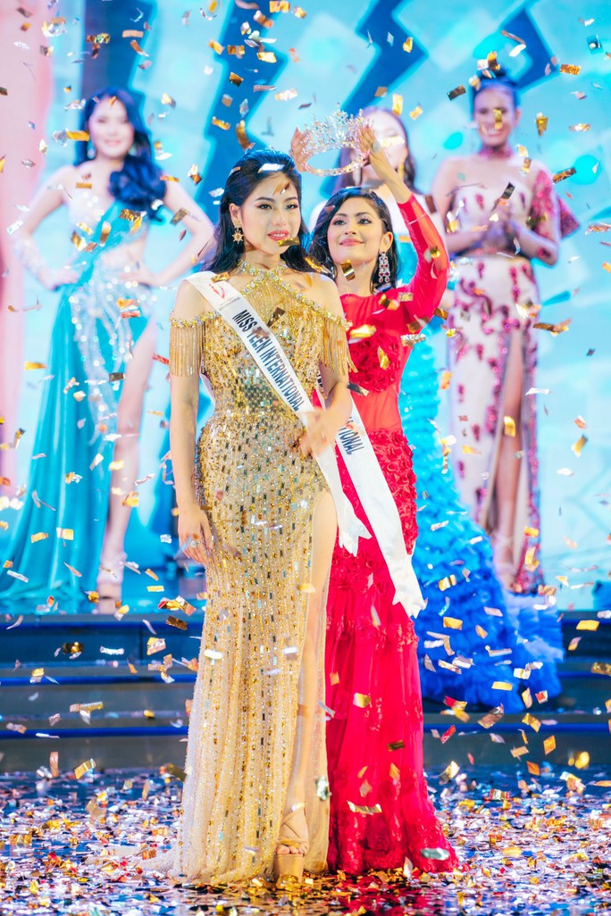 Nhan sắc nữ sinh Việt đăng quang cuộc thi Hoa hậu Thanh thiếu niên quốc tế - Ảnh 6.
