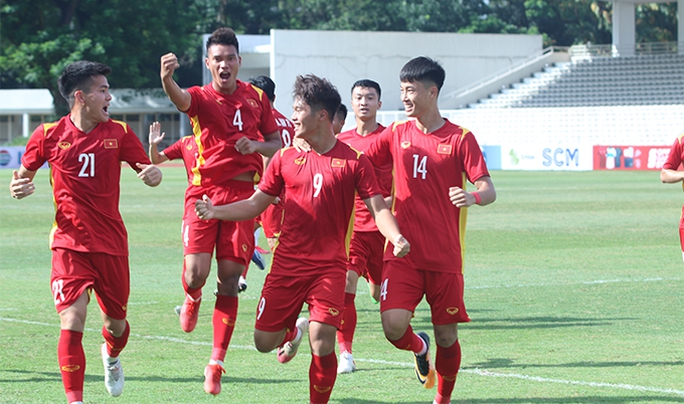 Nguyễn Quốc Việt lập cú đúp, U19 Việt Nam thắng đậm Philippines - Ảnh 1.